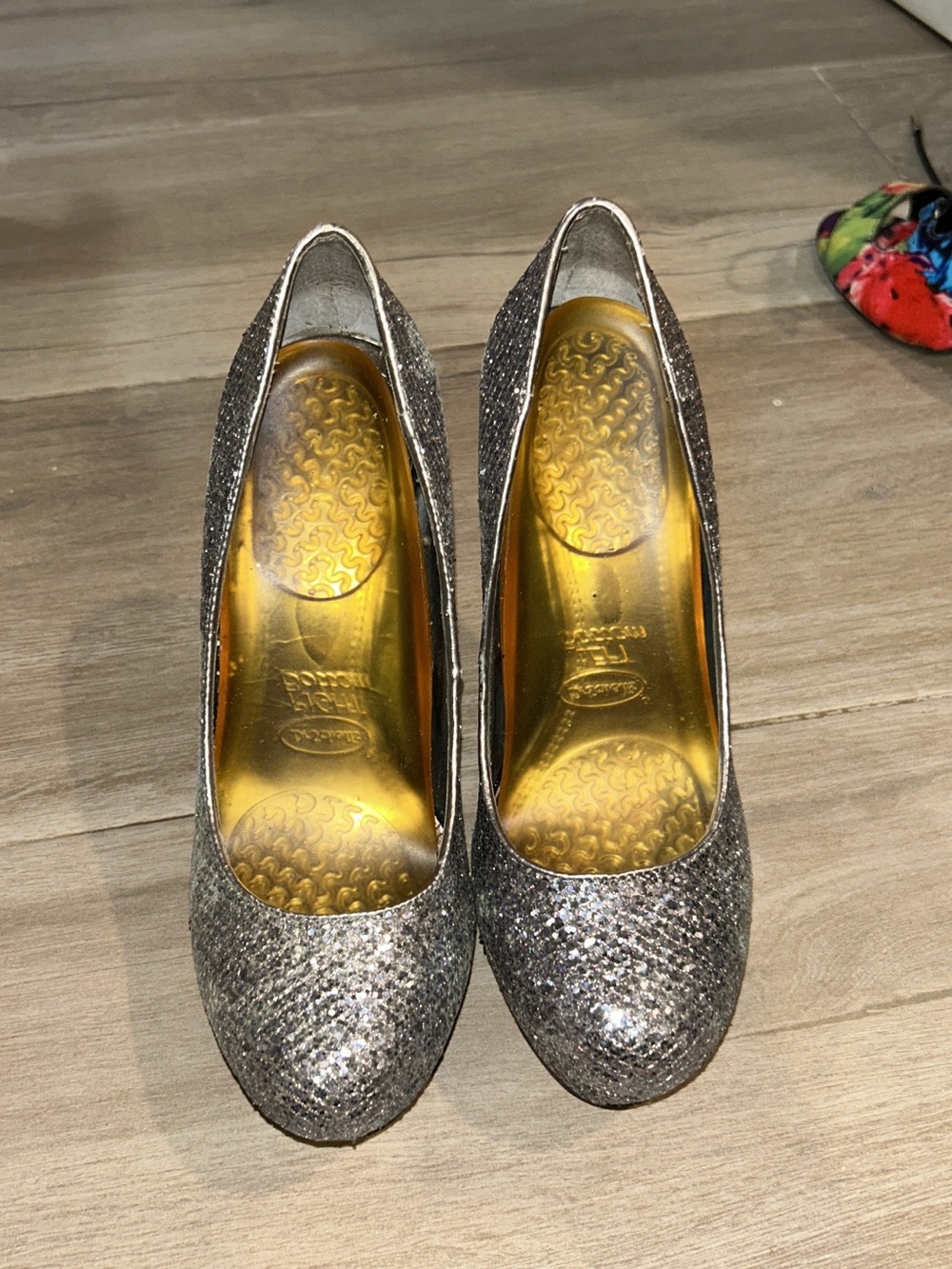 Silver Glitter Round-Toe High Heels
